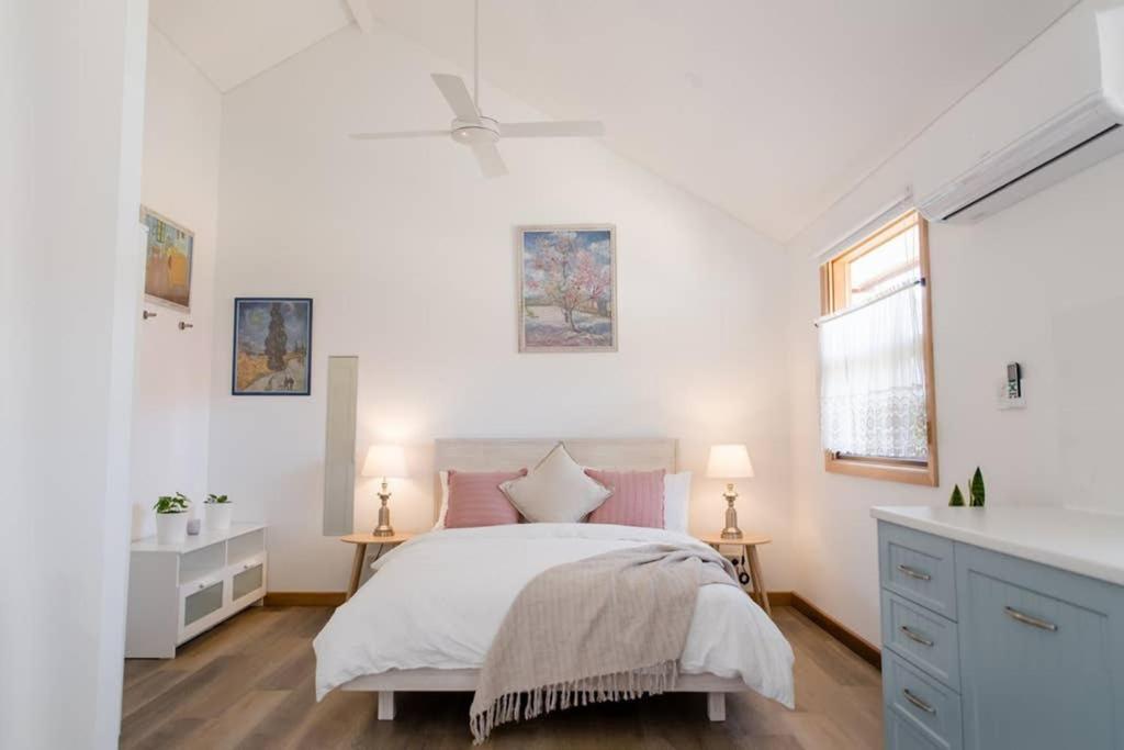 Bird In Hand Cottage, Port Noarlunga 外观 照片